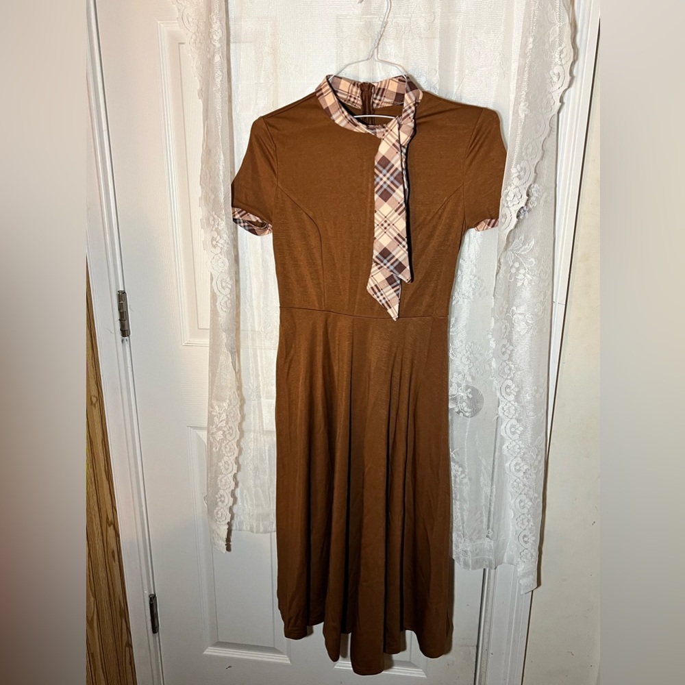 Women’s Vintage Brown Dress w/ neckscarf, Size S